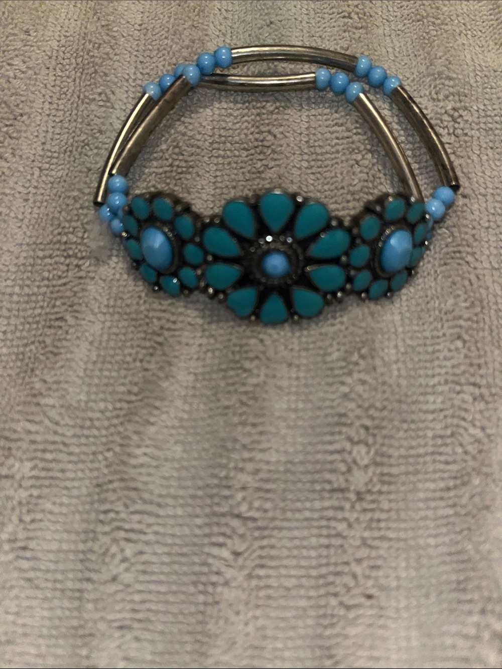 Plunder Design Stamped Turquoise Floral Cluster Stretch Bracelet Enamel/Beading
